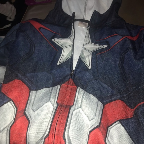 Captain America jacket - Picture 1 of 4